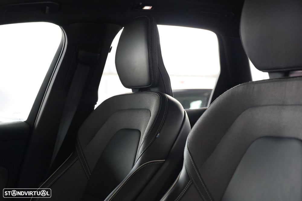 Volvo XC 60 2.0 T6 PHEV Black Edition AWD - 9