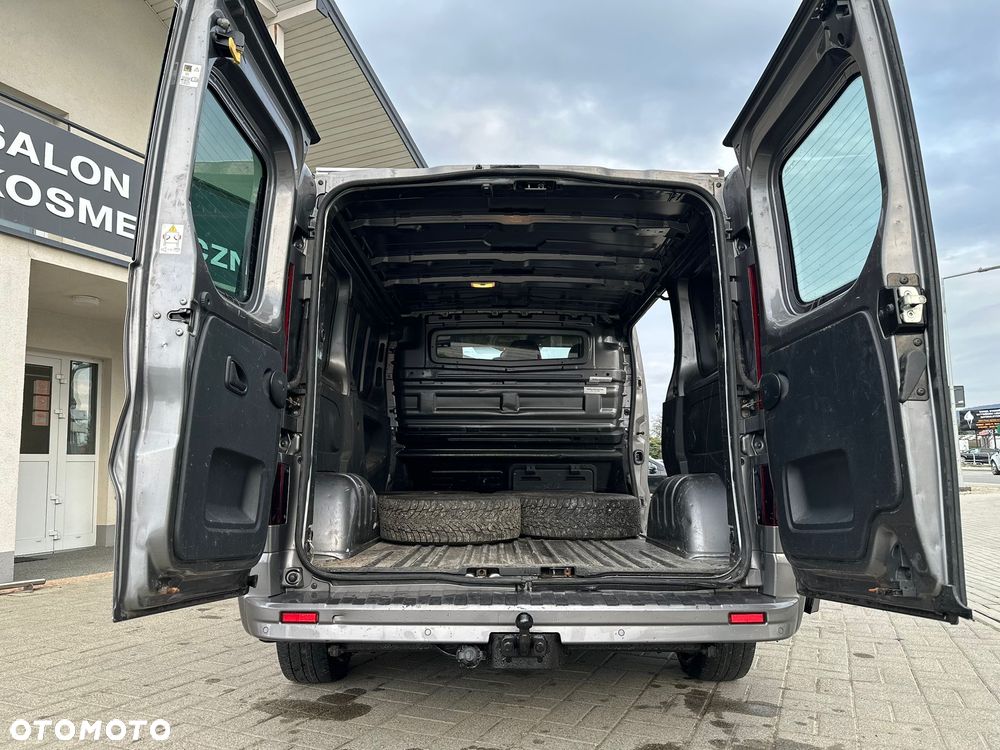 Opel Vivaro - 24