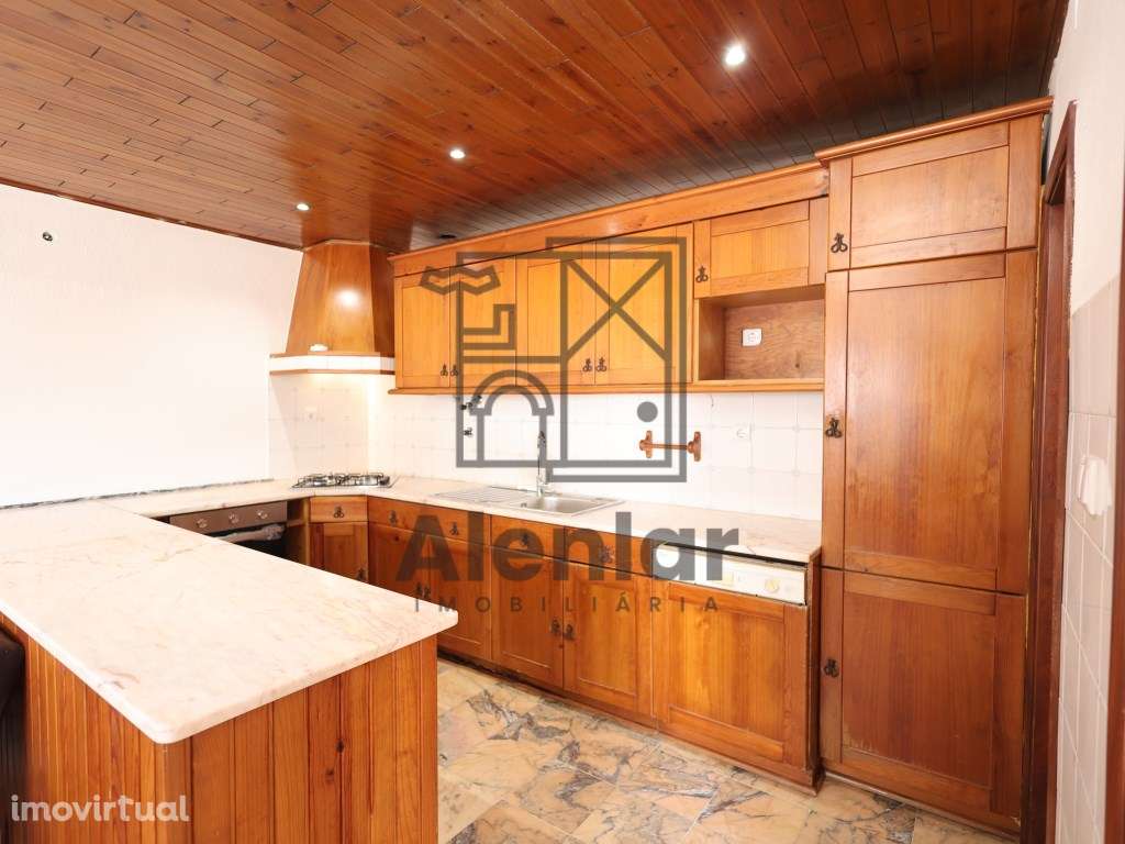 Moradia Equipada em Alenquer, para arrendamento - Grande imagem: 2/30