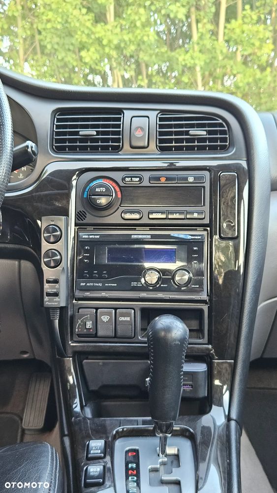Subaru Legacy - 32