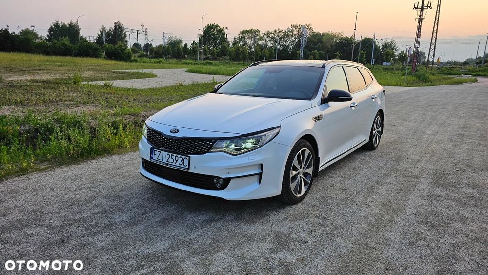 Kia Optima 1.7 CRDI XL DCT - 4