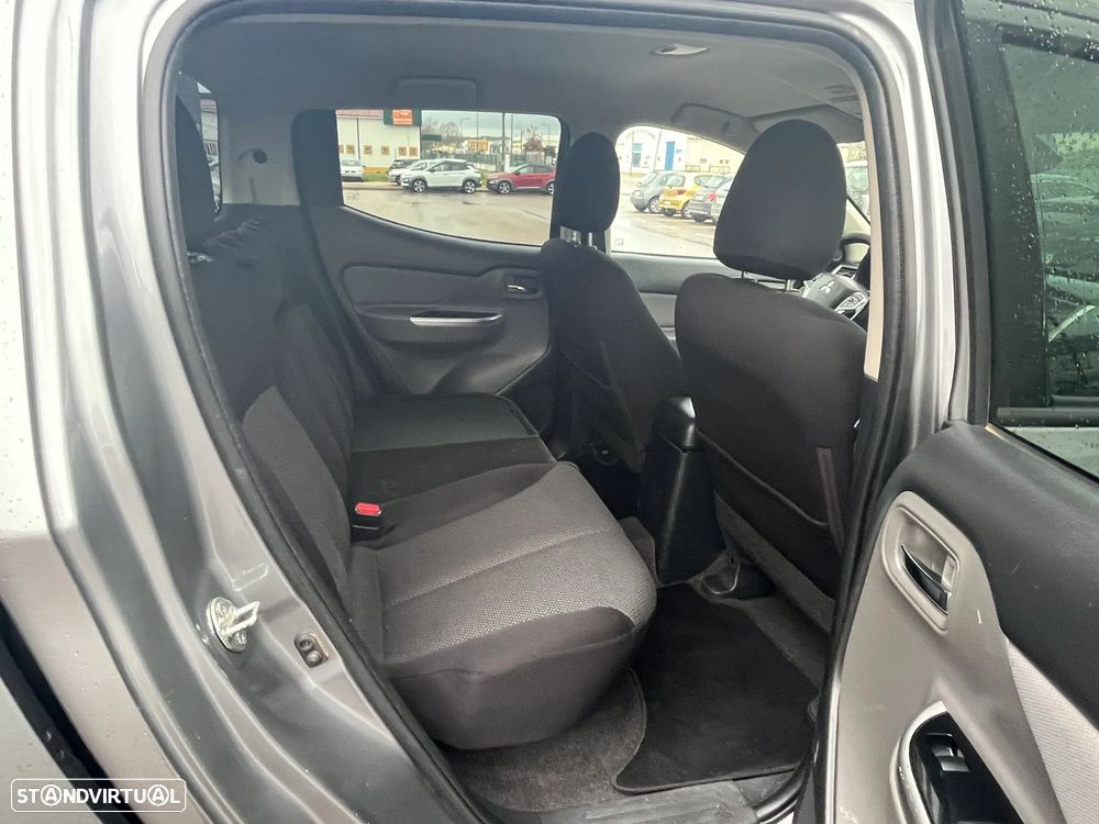 Mitsubishi Strakar 4x4 IVA Dedutível - 16