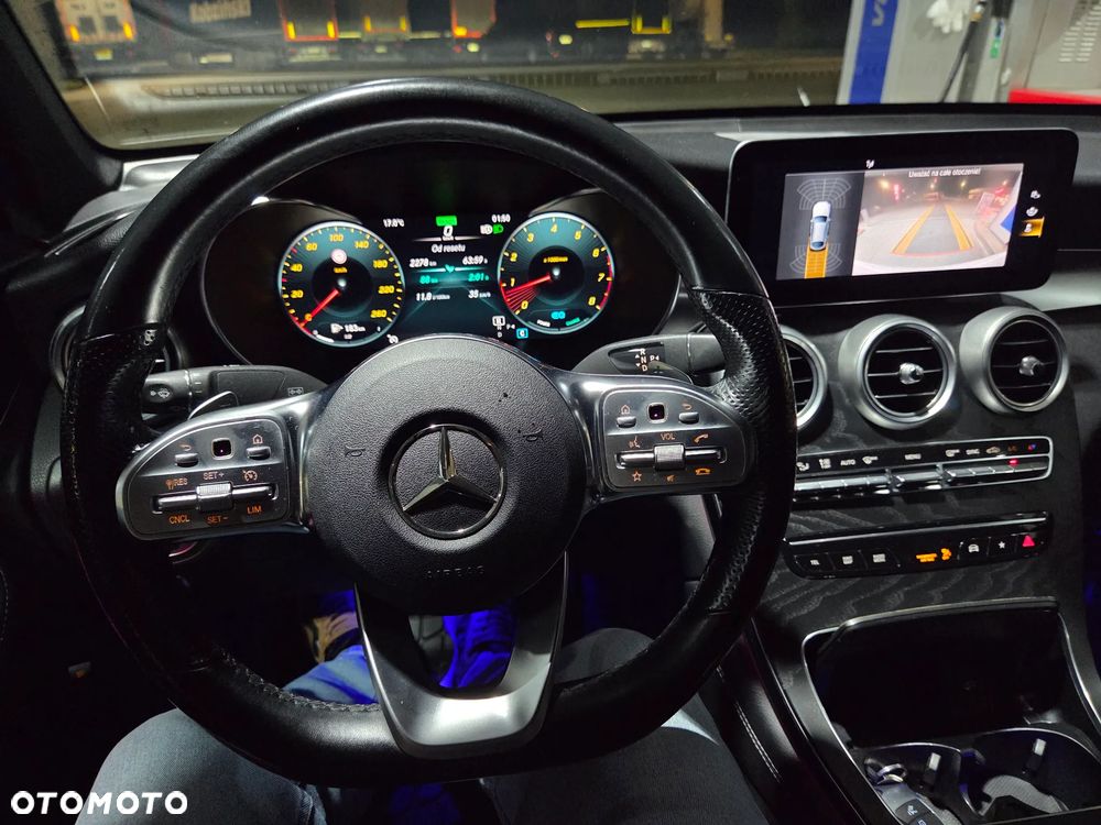 Mercedes-Benz GLC 200 4Matic 9G-TRONIC AMG Line Plus - 18