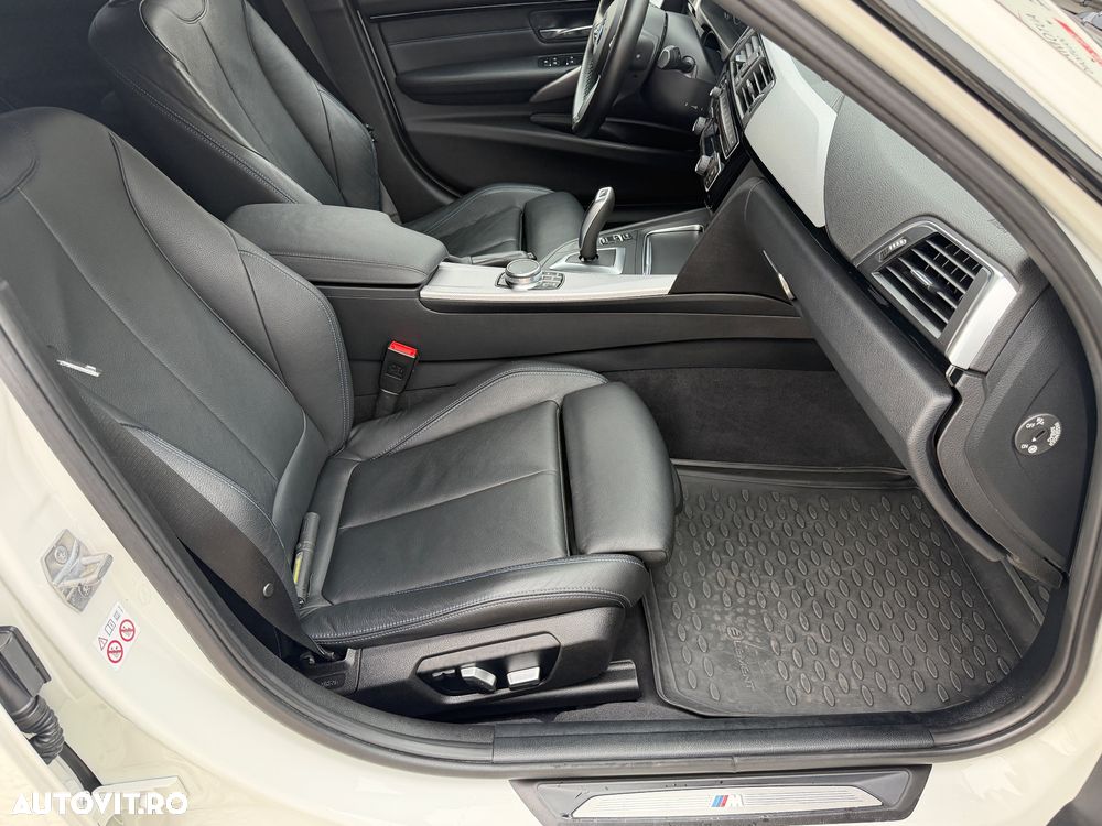 BMW Seria 3 320i xDrive Aut. M Sport - 23