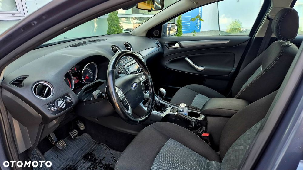 Ford Mondeo 2.0 TDCi Titanium - 11