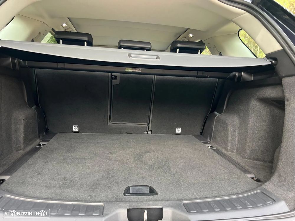 Land Rover Discovery Sport 2.0 TD4 HSE - 10