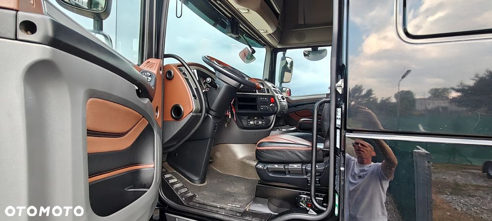 DAF XF 530 Low Deck - 6
