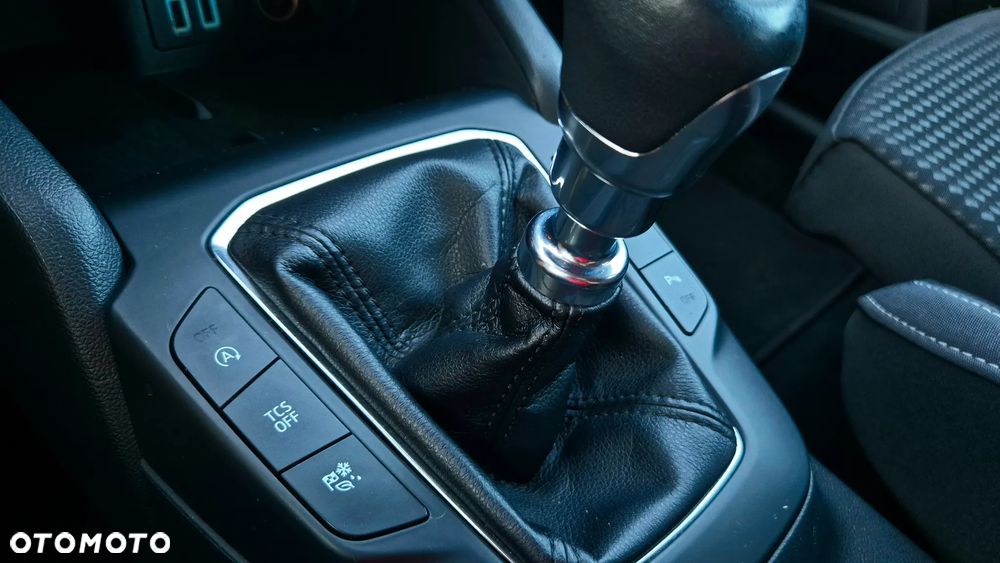 Ford Focus 1.5 EcoBlue Start-Stopp-System TITANIUM - 19