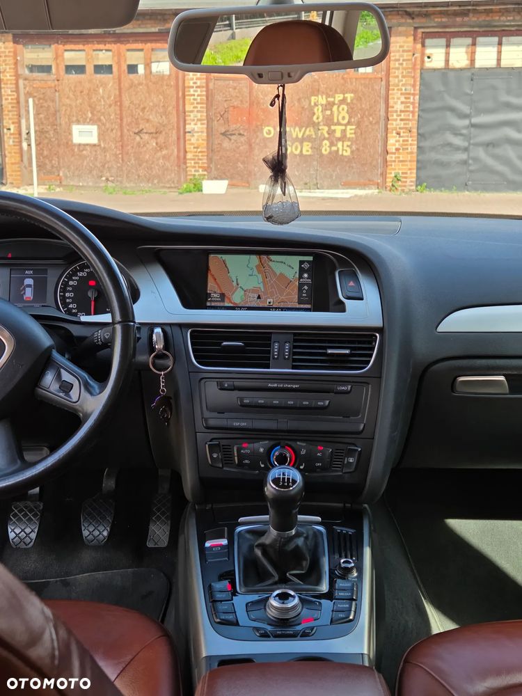 Audi A4 Avant 2.0 TDI DPF Attraction - 6
