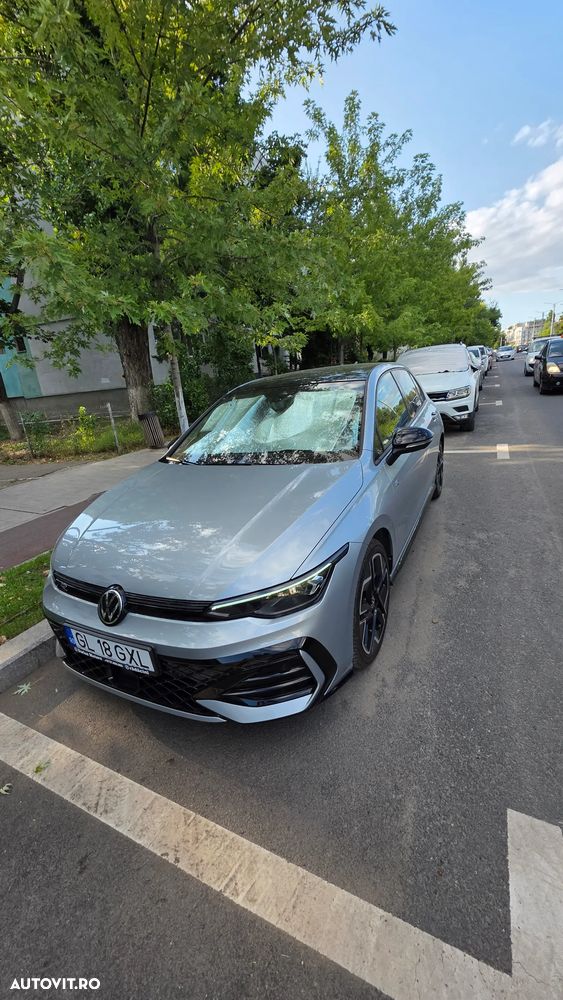 Volkswagen Golf 1.5 eTSI ACT DSG MHEV R-Line - 1