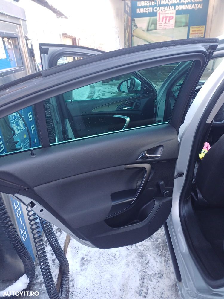 Opel Insignia 2.0 CDTI - 37