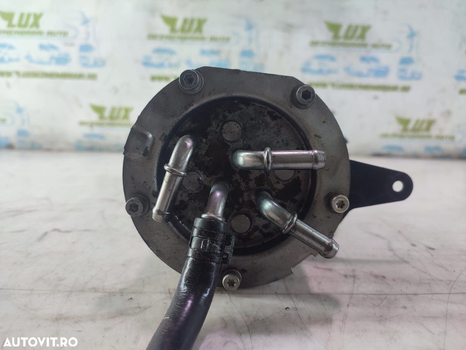 Carcasa filtru combustibil 3C0127400C  2.0 tdi cbab Volkswagen VW Pas - 3
