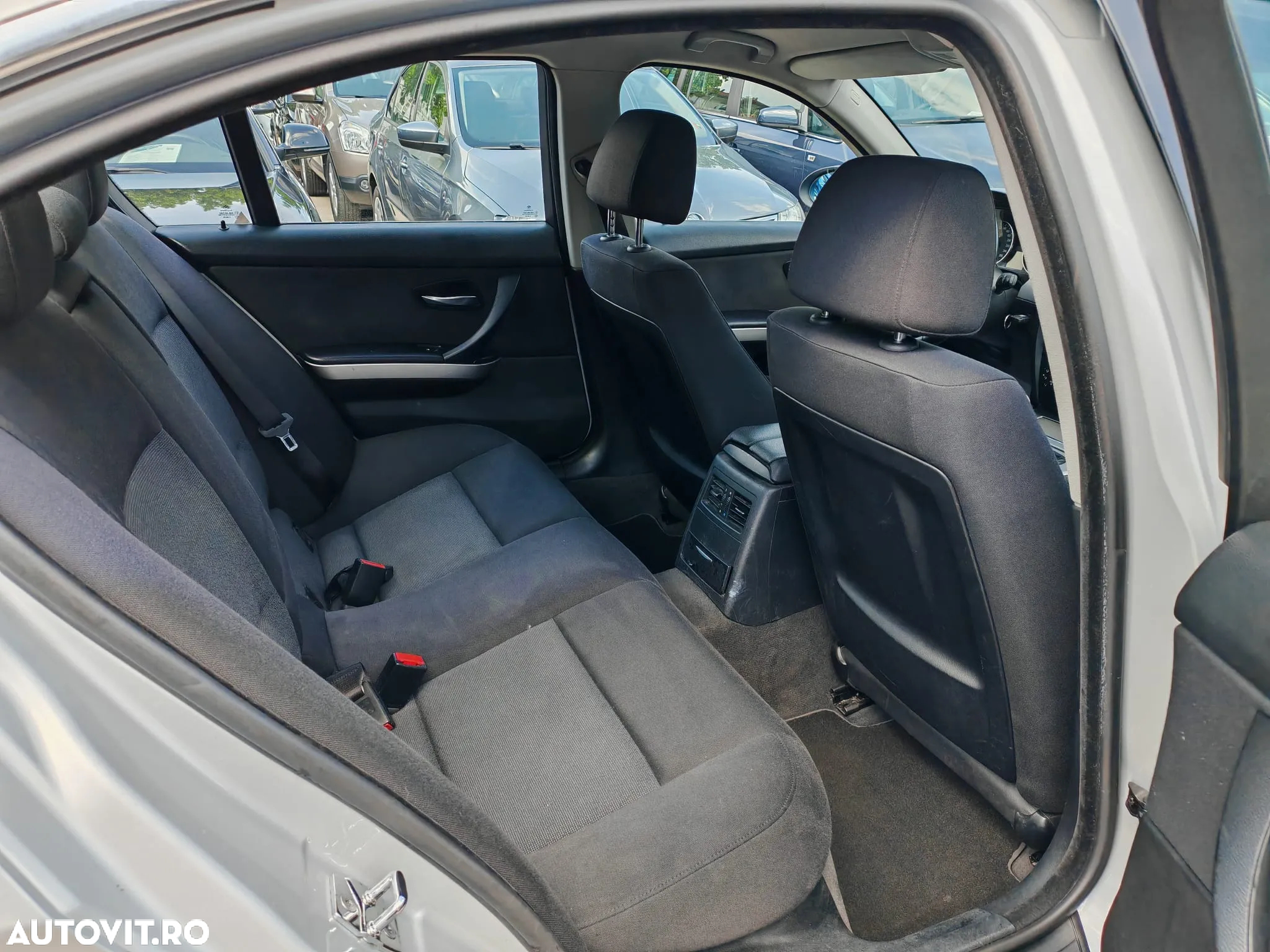 BMW Seria 3 318d - 7