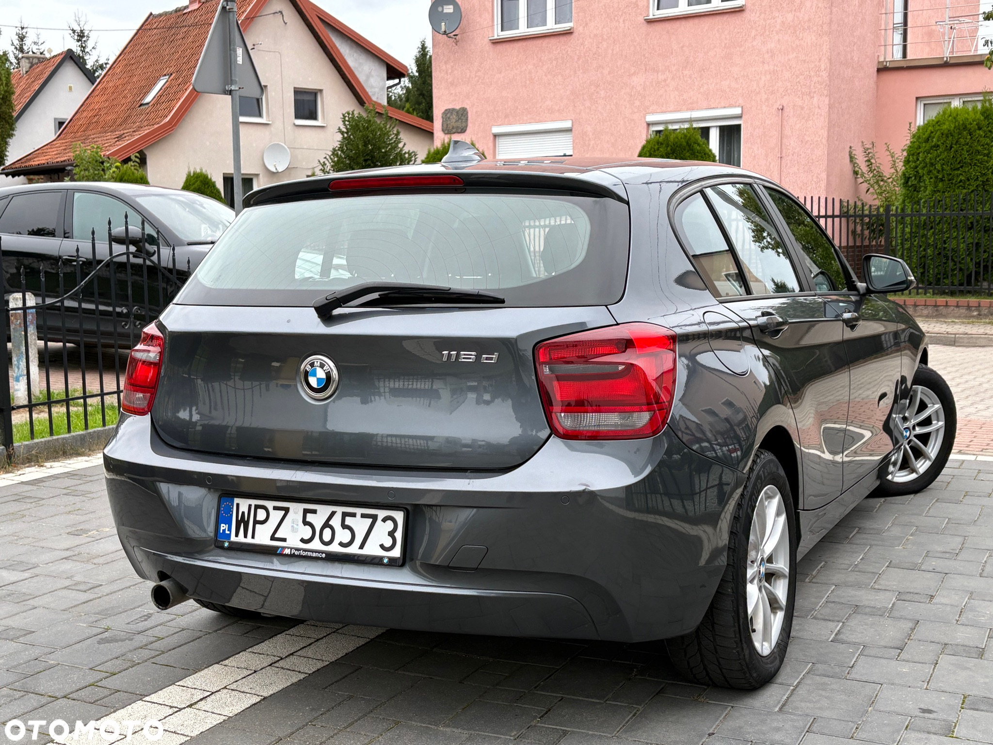 BMW Seria 1 116d - 13