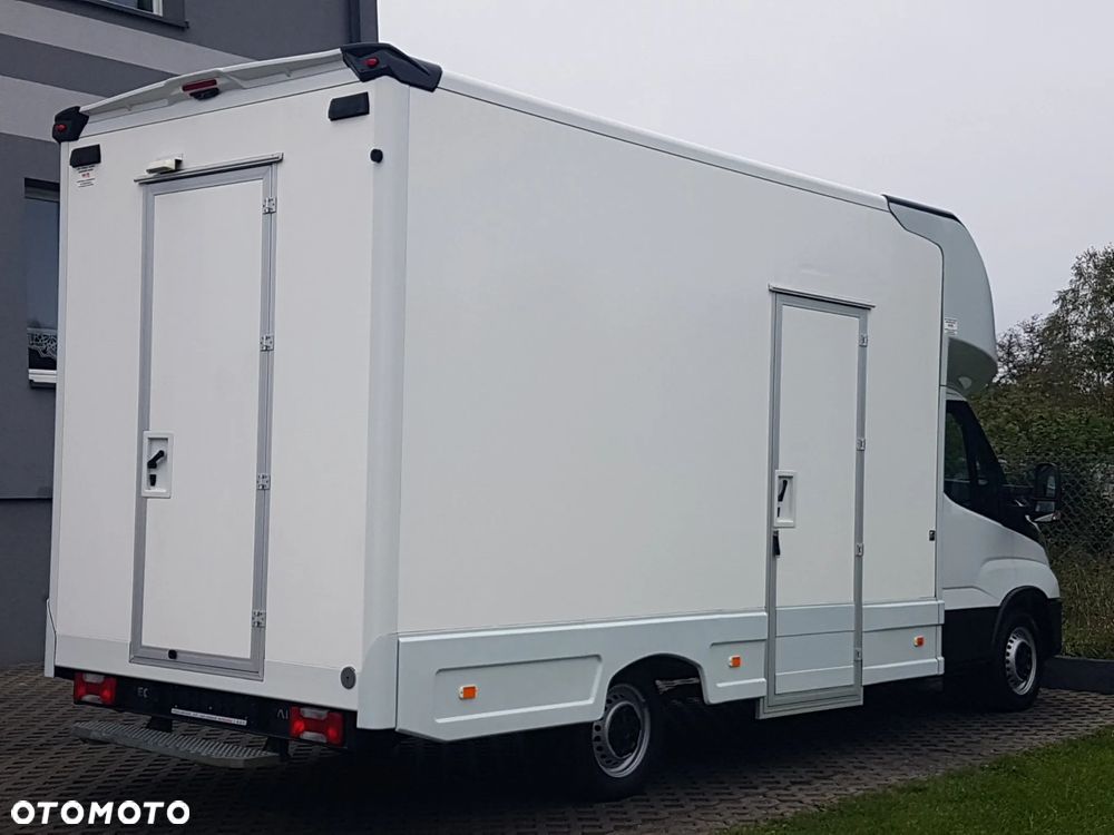 Iveco DAILY KONTENER NISKOPODŁOGOWY 4,43x2,23x2,42 SKLEP FOODTRUCK BAR KLIMA KONIOWÓZ KAMPER - 4