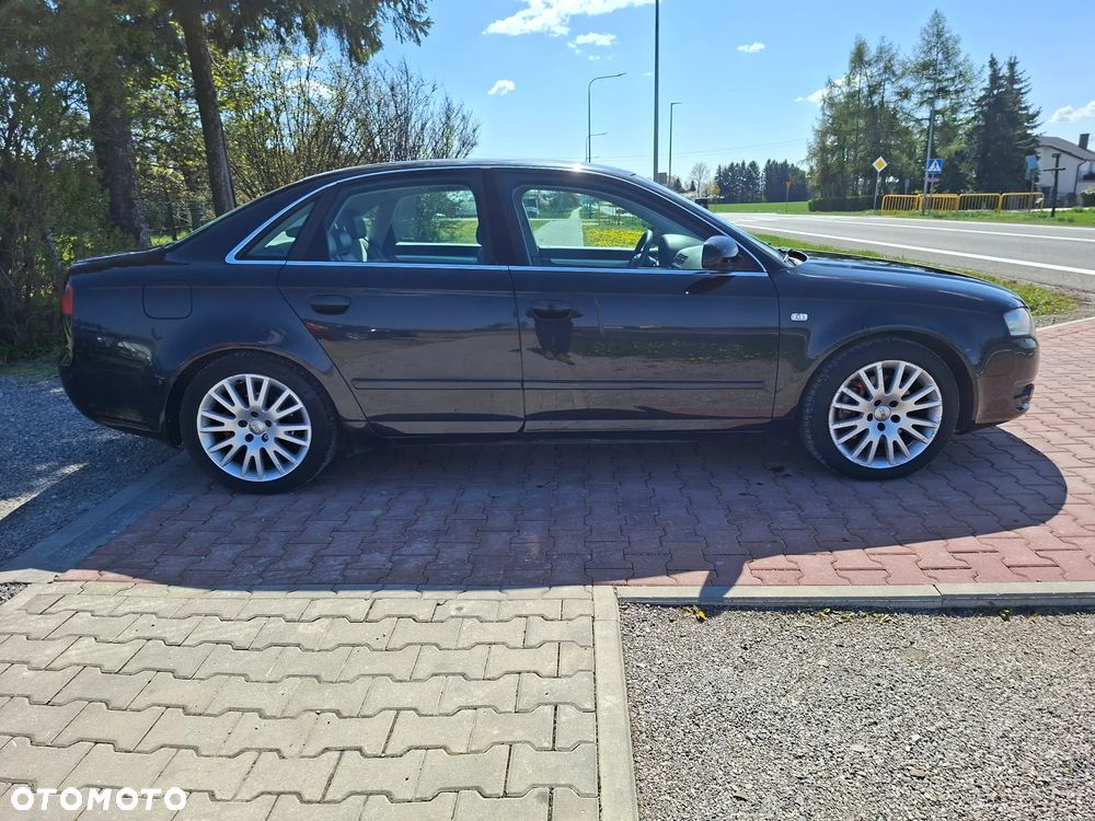 Audi A4 Limousine - 2