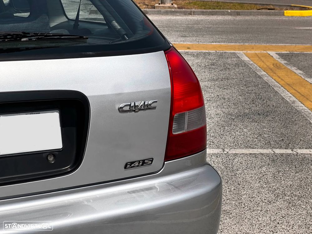 Honda Civic 1.4i S - 8