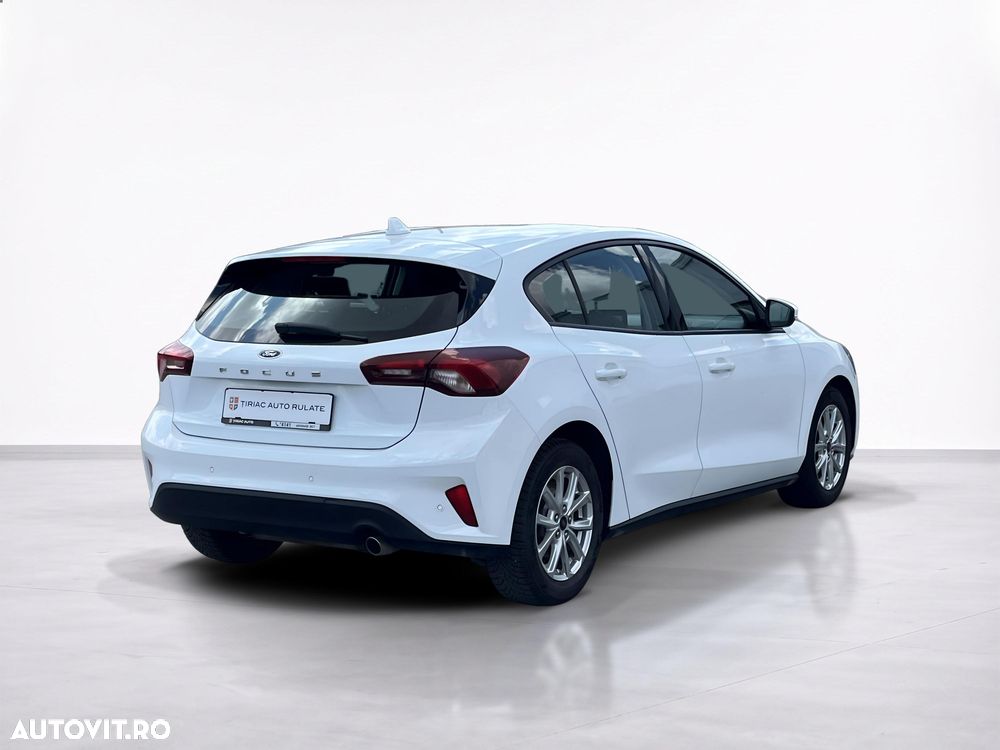 Ford Focus - 7