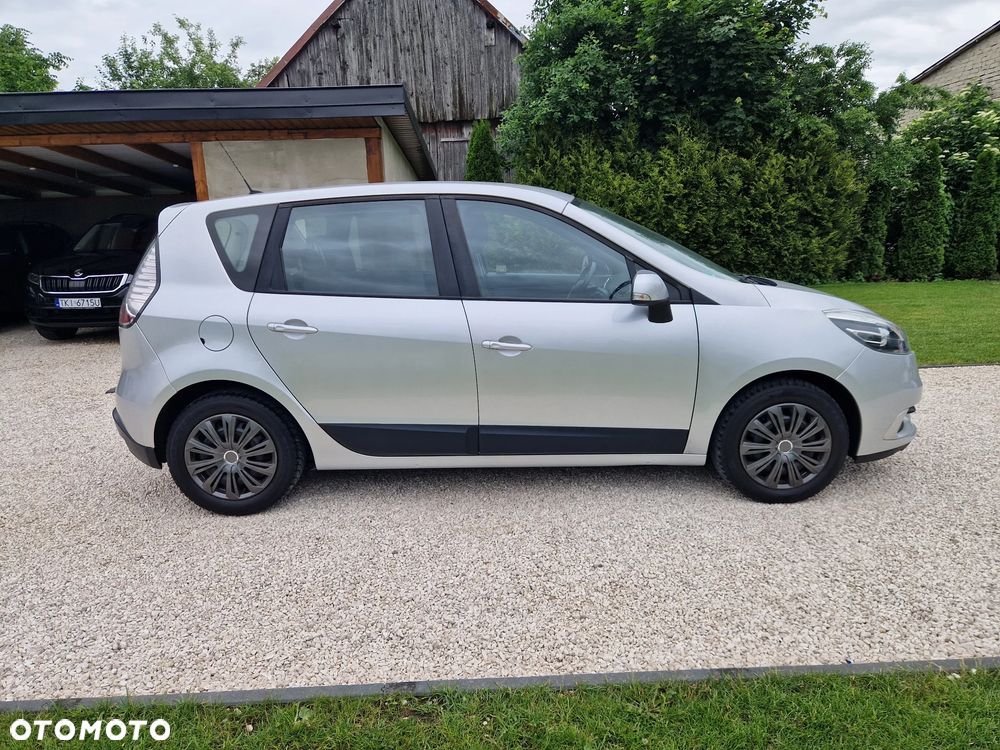 Renault Scenic 1.6 16V 110 TomTom Edition - 6