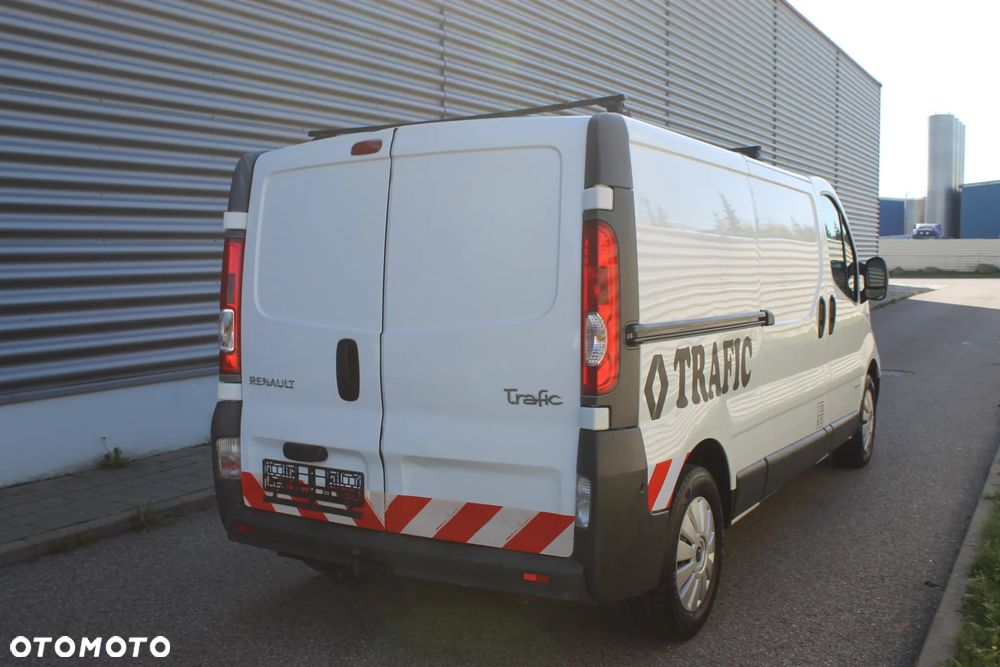 Renault Trafic - 32