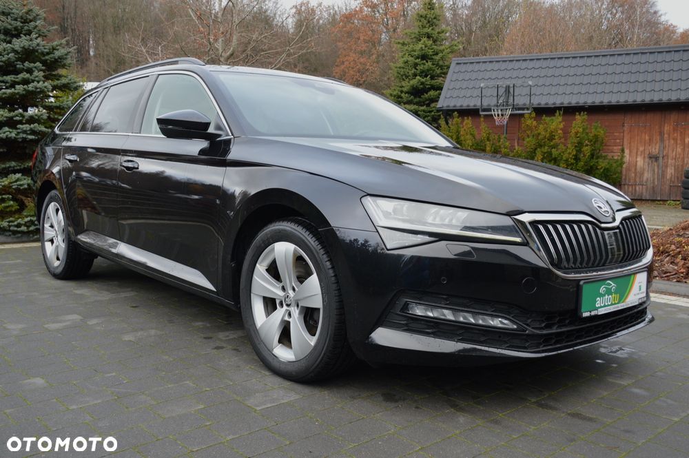 Skoda Superb 2.0 TDI SCR Sportline DSG - 11