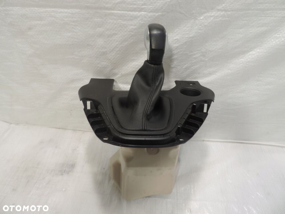 WYBIERAK BIEGÓW RAMKA OBUDOWA CITROEN BERLINGO IV OPEL COMBO E 9818989680 - 1