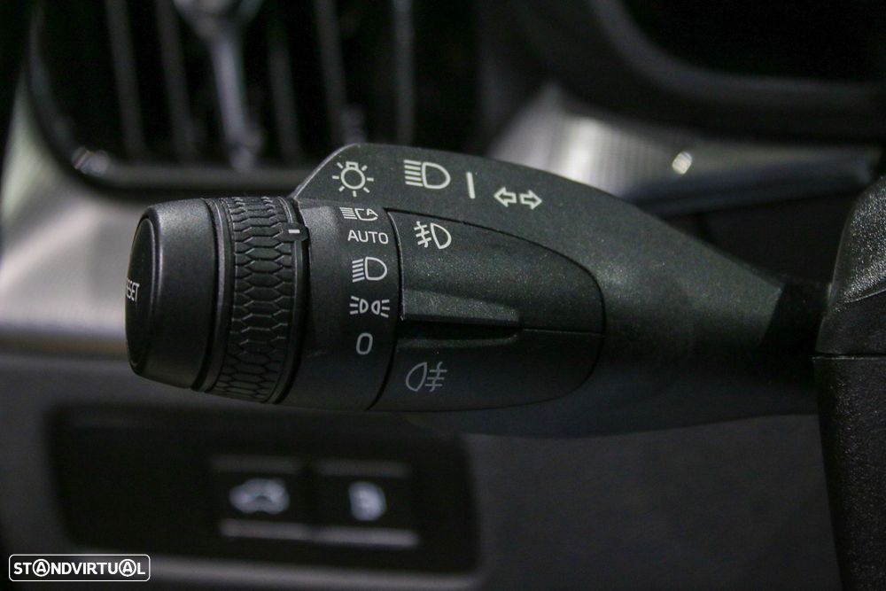 Volvo XC 60 2.0 T6 PHEV Plus Dark AWD - 38