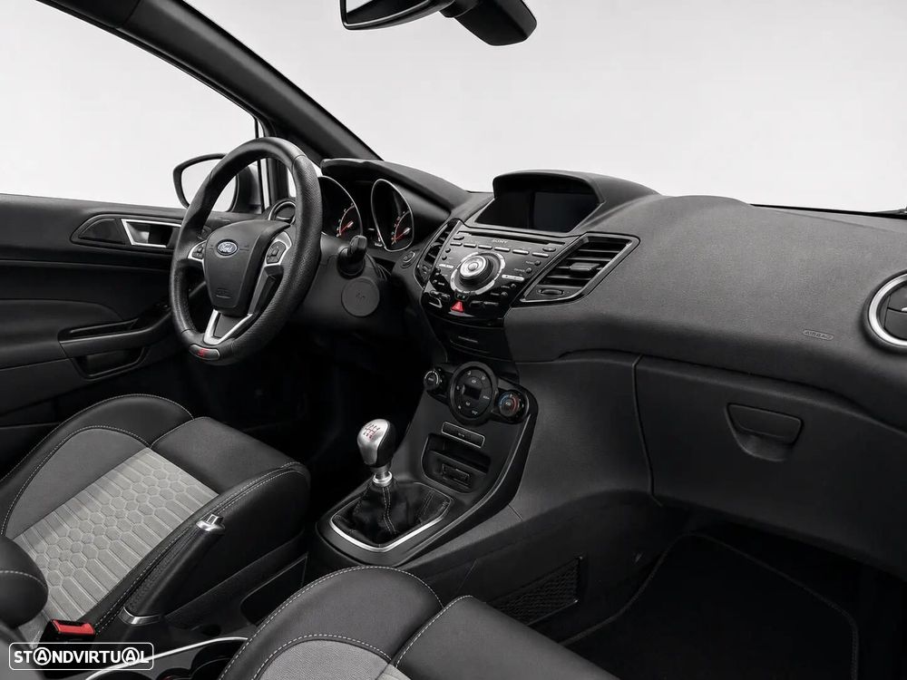 Ford Fiesta 1.6 EcoBoost c/ Pack Pele Desportiva ST - 28