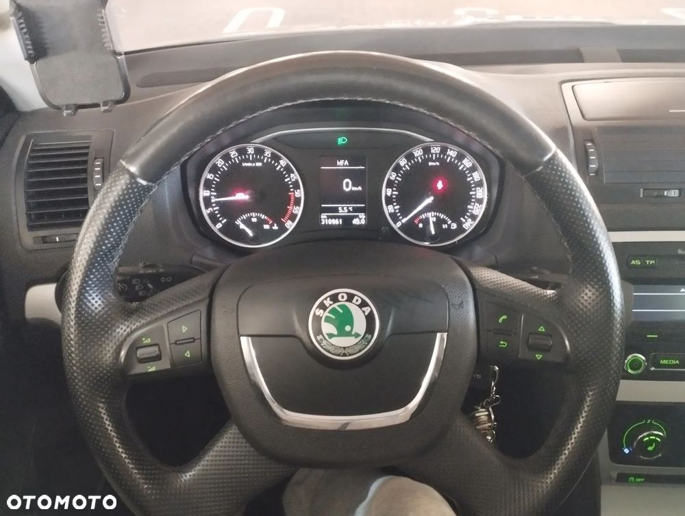 Skoda Octavia 2.0 TDI DPF Ambiente - 16