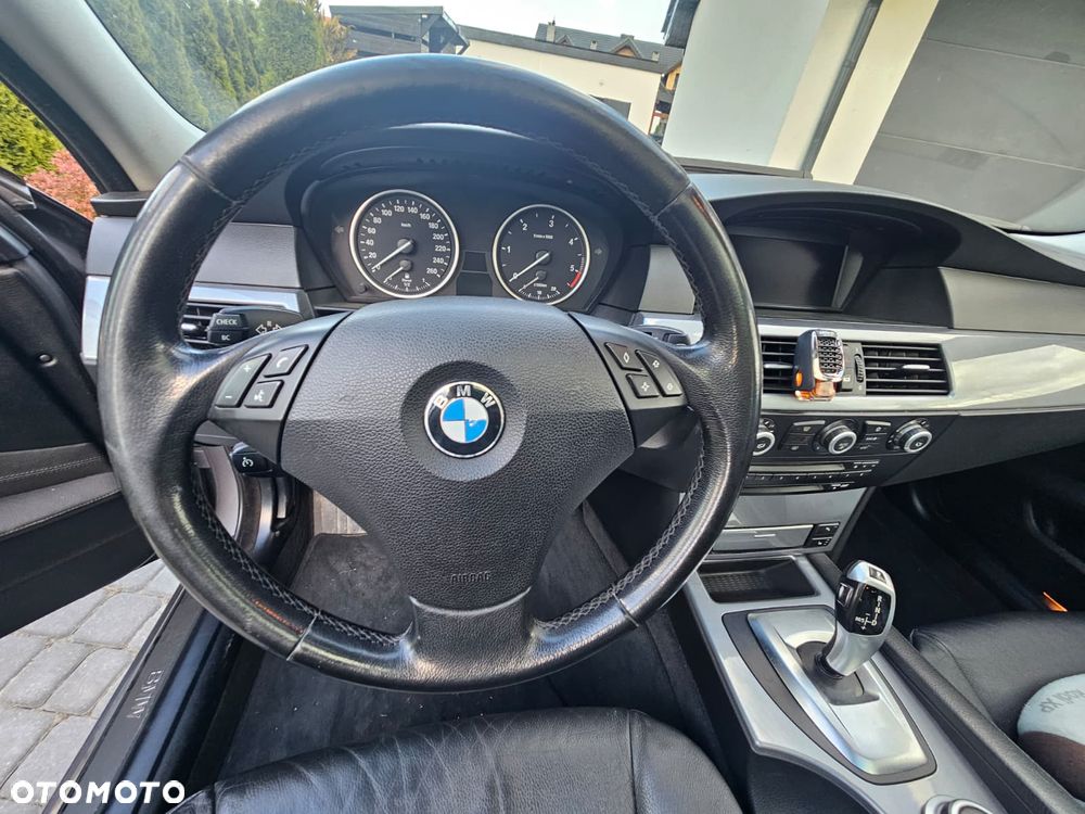 BMW Seria 5 - 12