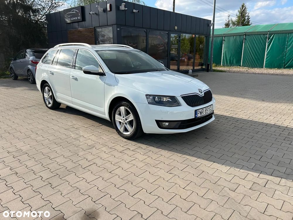 Skoda Octavia 2.0 TDI Elegance DSG - 1