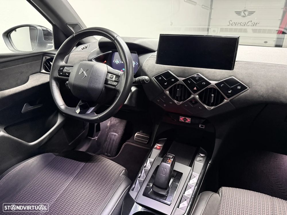 DS DS3 Crossback E-TENSE PERFORMANCE LINE + - 15