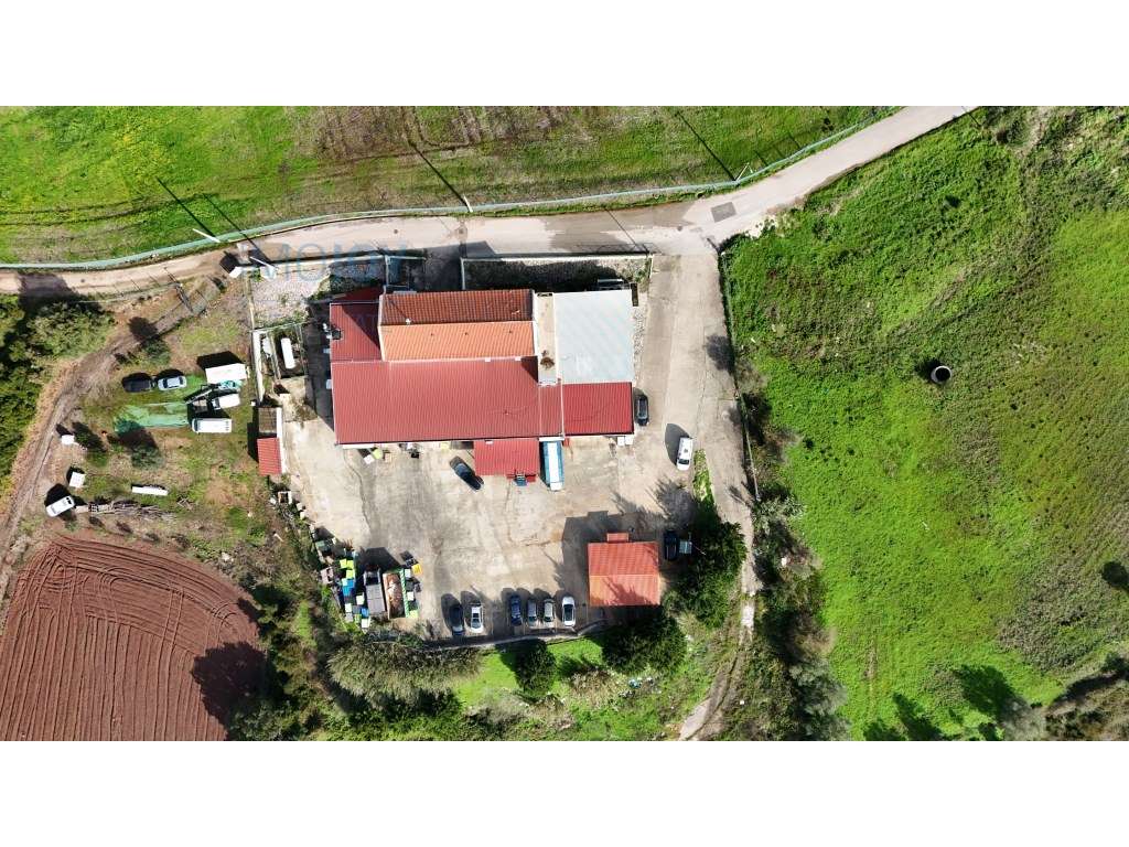 Armazém e Terrenos Rústicos para Venda em Moninhos - Loures - Grande imagem: 3/28