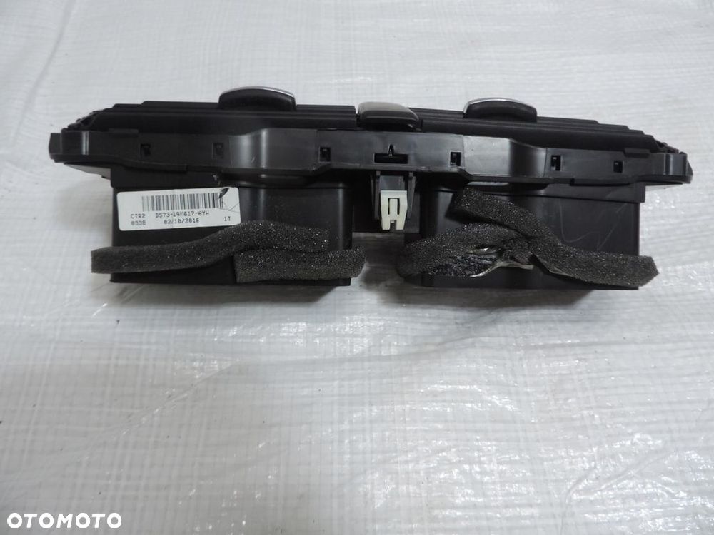 KRATKA NAWIEWU ŚRODKOWA FORD MONDEO V MK5 DS73-19K617-AYW - 2