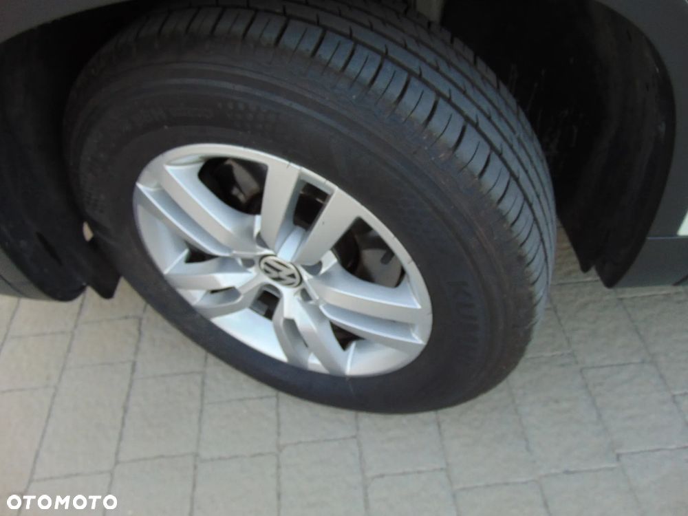 Volkswagen Tiguan 2.0 TDI DPF BlueMotion Technology Sport & Style - 37