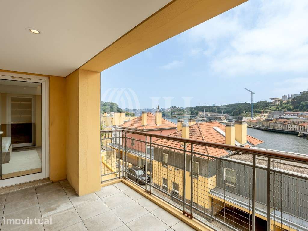 Apartamento T3, no Condomínio Douro Foz, no Porto - Grande imagem: 4/31