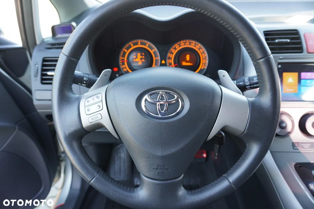 Toyota Auris 1.6 VVT-i Premium MM - 20