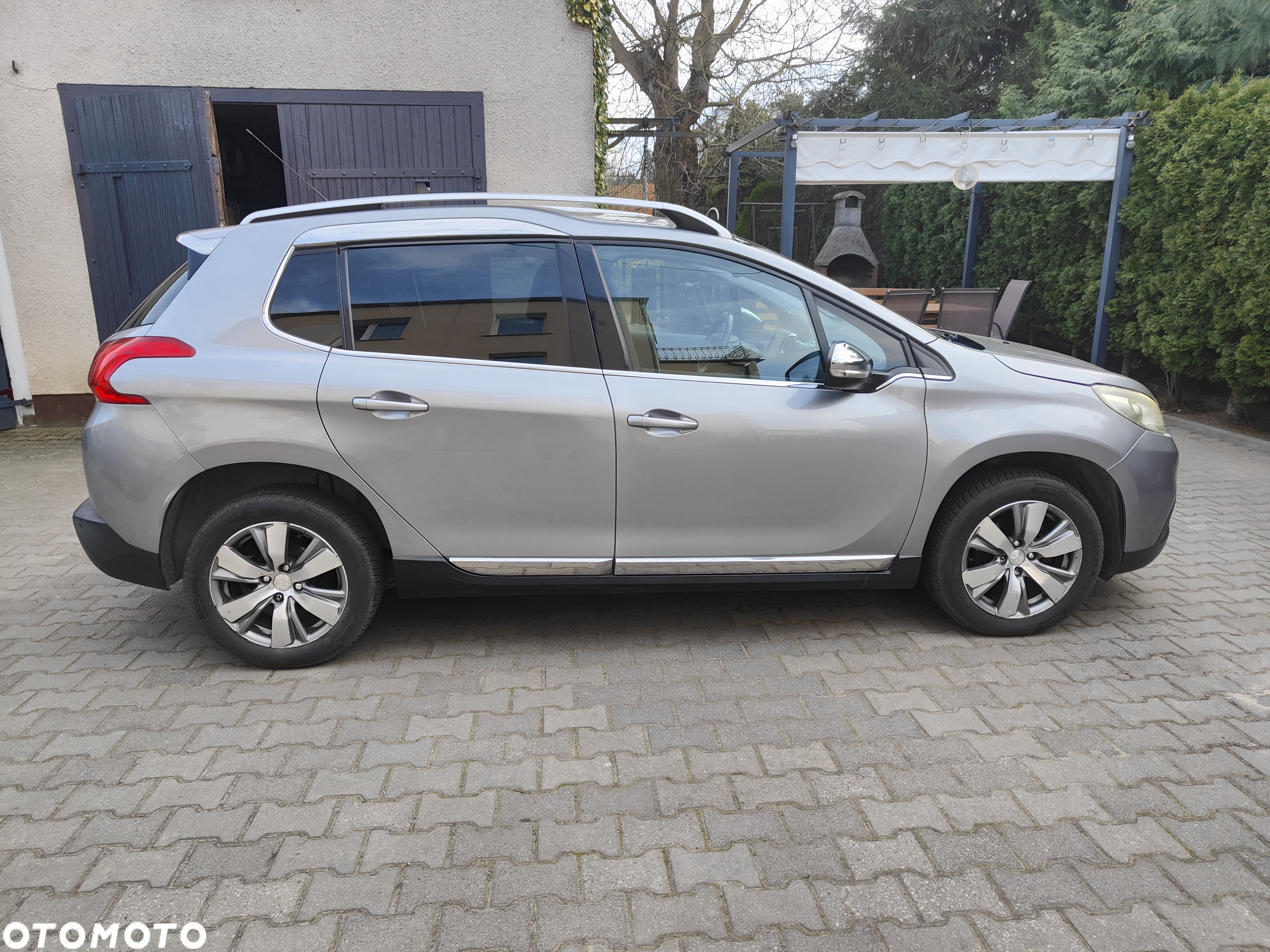 Peugeot 2008 e-HDi FAP 92 STOP & START Active - 4