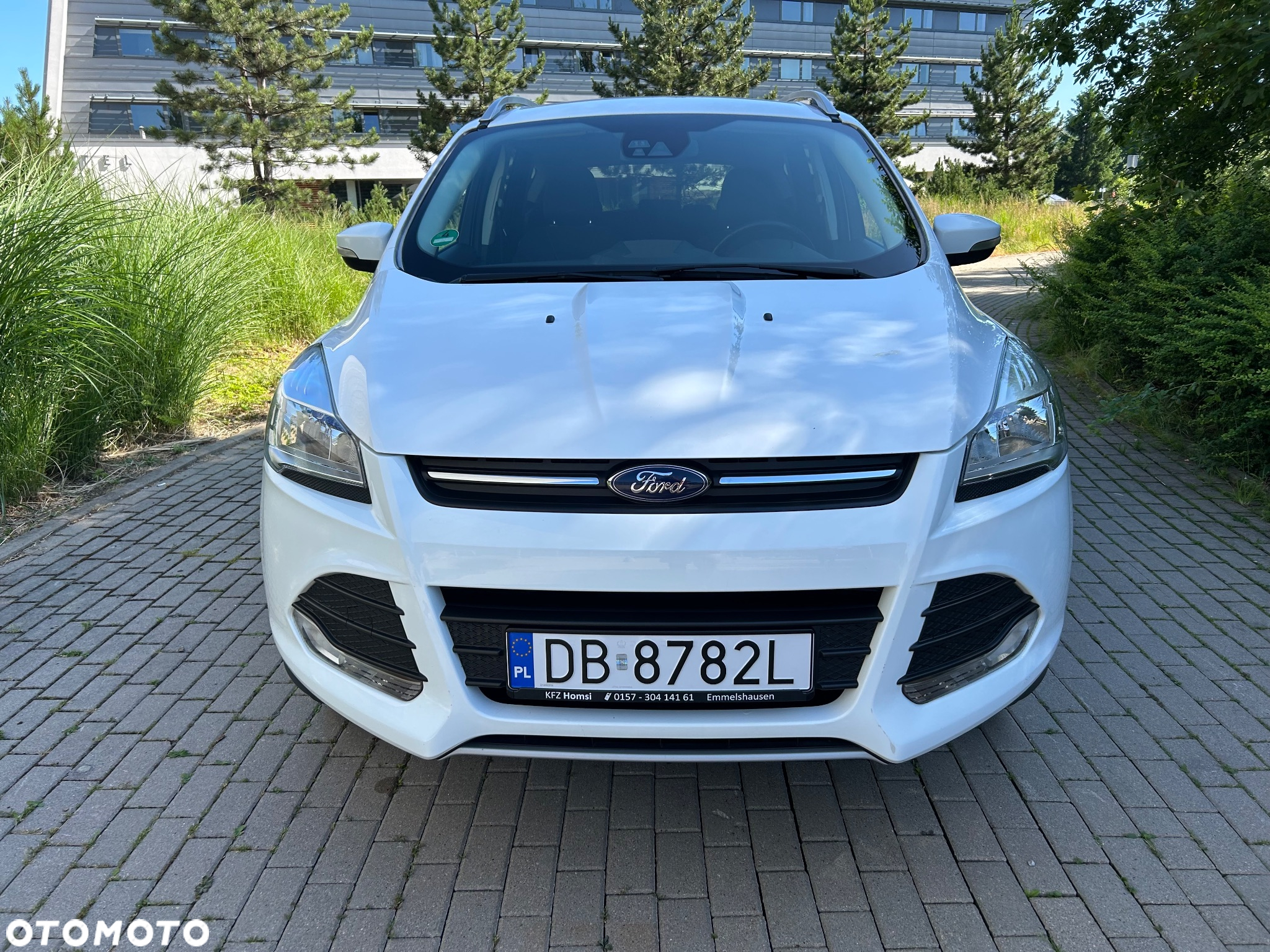 Ford Kuga 1.5 EcoBoost 2x4 Titanium - 4