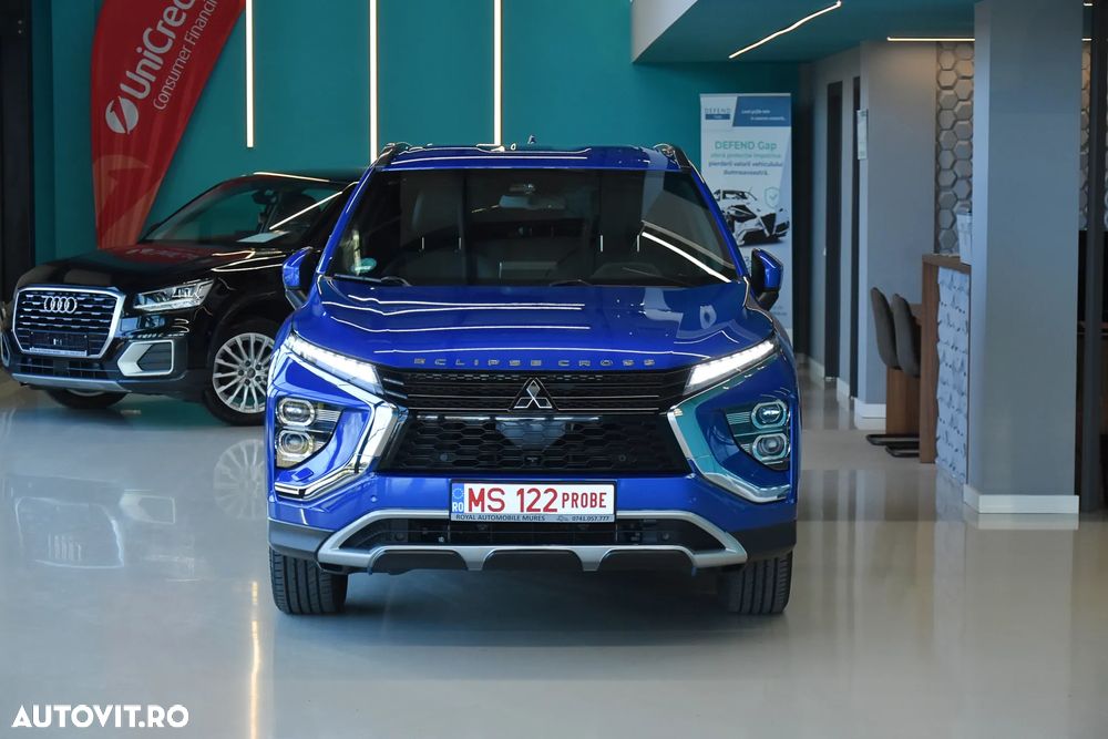 Mitsubishi Eclipse-Cross Plug-In Hybrid 4WD Top - 9