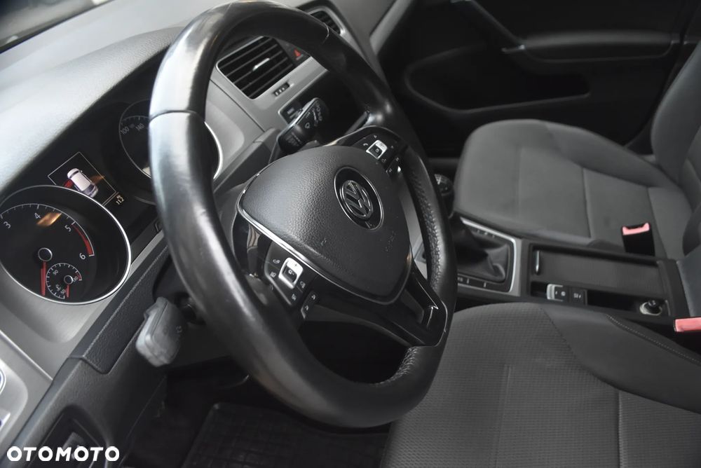Volkswagen Golf 1.6 TDI (BlueMotion Technology) Comfortline - 17