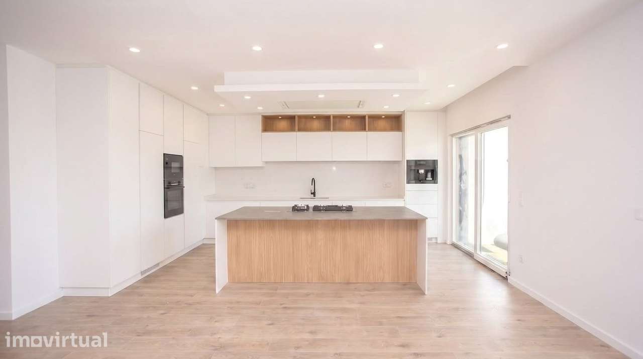 MORADIA T4 DE LUXO COM PISCINA | S.CASAL CAMBRA | BELAS - Grande imagem: 5/38