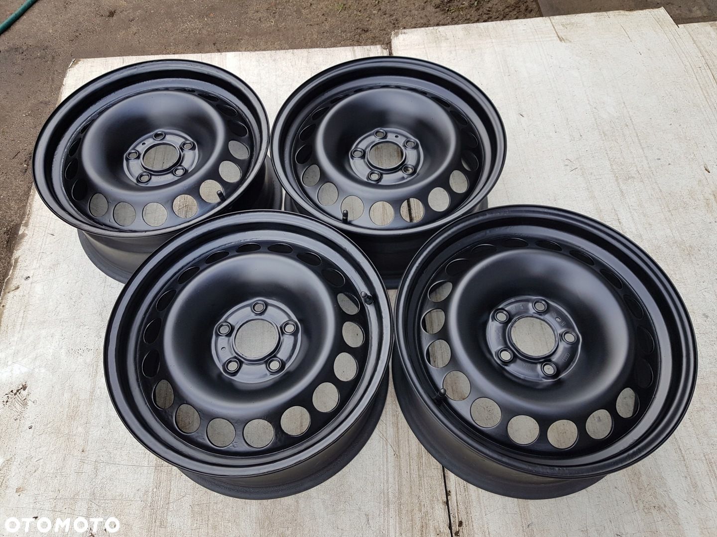 FELGI 16 AUDI A4 B8 B9 ET39 8K0 601 027A - 1