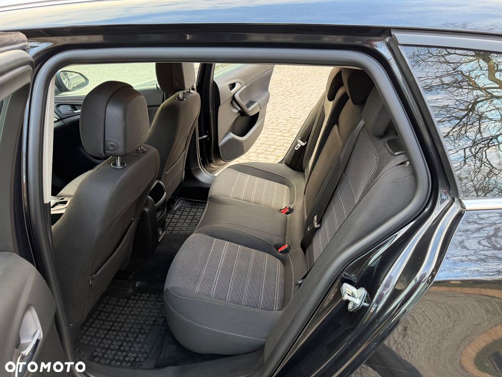 Opel Insignia 2.0 CDTI automatik Business Innovation - 24