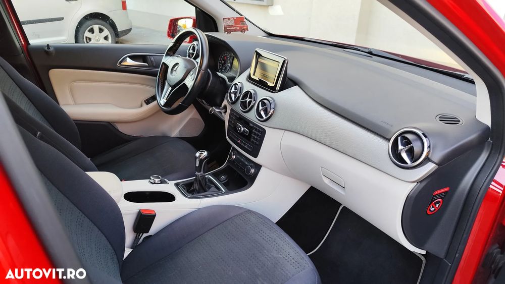 MERCEDES-BENZ B-Class 2012 — imagine 12