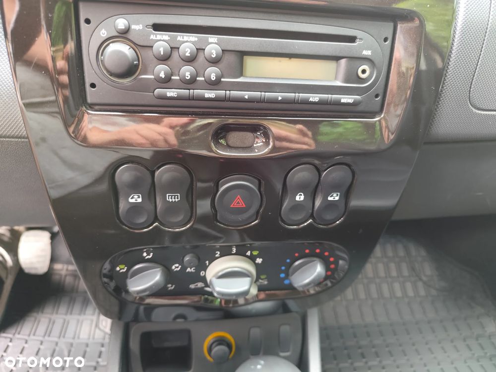 Dacia Duster 1.6 Ambiance - 16