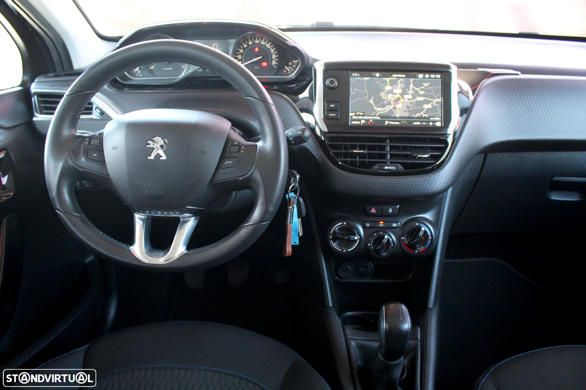Peugeot 208 1.2 PureTech Signature - 9