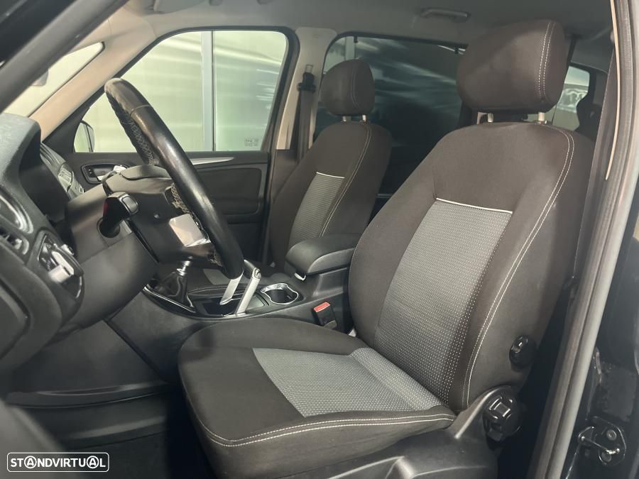 Ford Galaxy 1.6 TDCi Titanium - 13