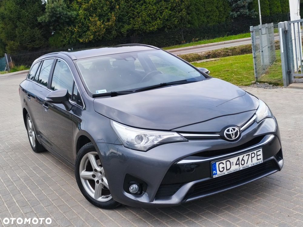 Toyota Avensis - 1