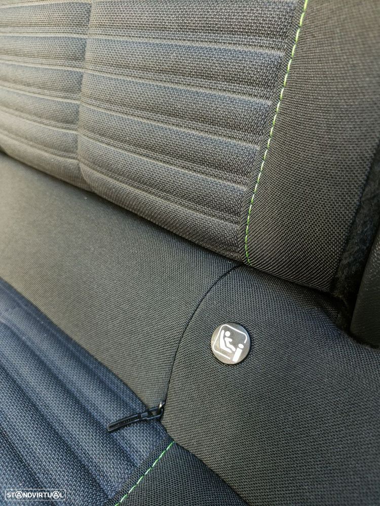 Peugeot 2008 1.2 PureTech Active Pack - 29